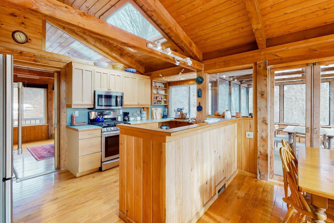 Newfane Hill Retreat Villa Exterior photo