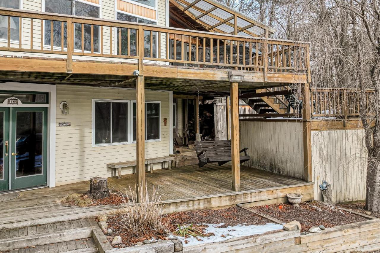 Newfane Hill Retreat Villa Exterior photo